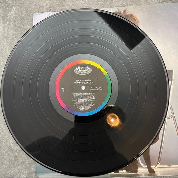 Tina Turner ‎– Private Dancer  LP 1984 Capitol Records ‎– ST-12330 - Picture 3 of 10